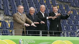 Die dubiosen Millionenzahlungen rund um die Vergabe der WM 2006 bleiben Schatten des Sommermärchens. Heute beginnt der Prozess in Frankfurt - es ist der vielleicht letzte Akt der Affäre, die den DFB seit fast einem Jahrzehnt beschäftigt. | Bild:dpa/picture-alliance
