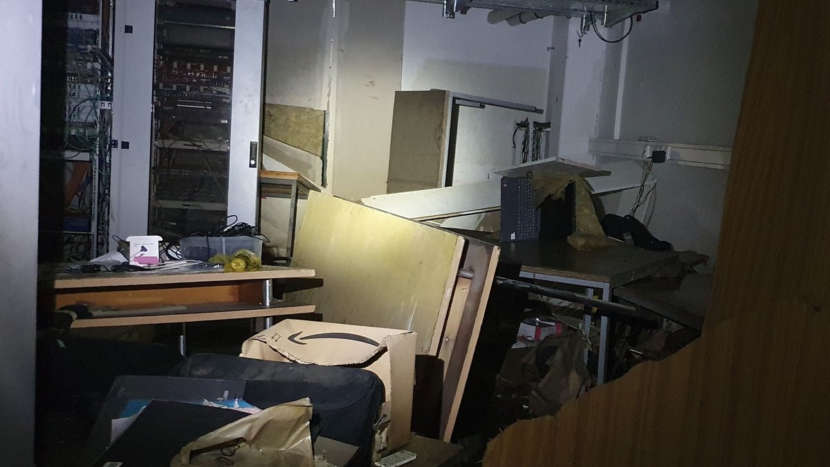 Chaos im Serverraum in der Allershausener Schule