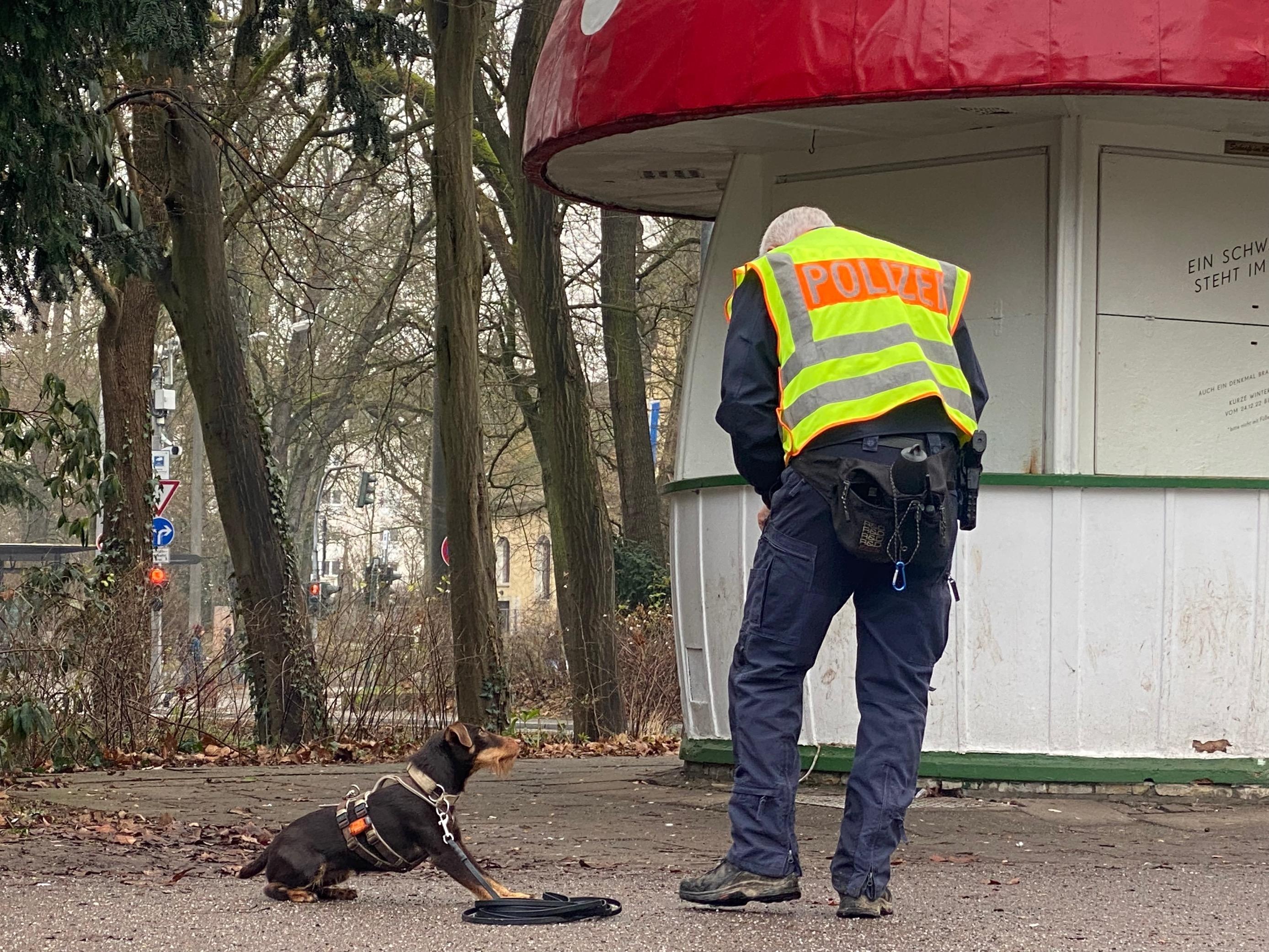 Mörder Auf Der Flucht: 150 Hinweise, Bislang Keine Heiße Spur | BR24