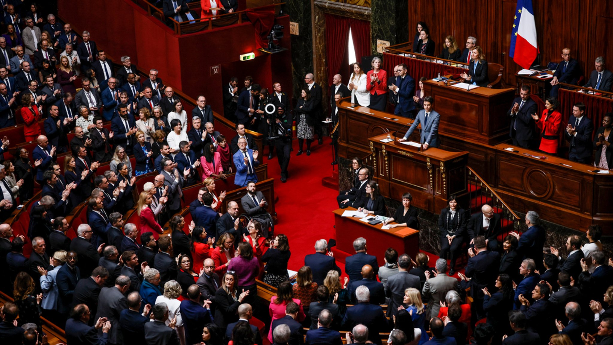 Gabriel Attal, Premierminister von Frankreich, spricht während des Kongresses beider Kammern des Parlaments im Schloss von Versailles. 