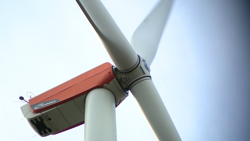 Bei der Windkraft herrscht in Bayern seit langem Flaute durch die 10H-Regel und die langen Verfahren. Doch nun sollen gleich tausend neue Windräder in Bayern entstehen.