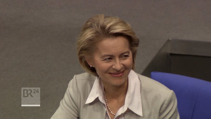 Ein Misstrauensantrag gegen EU-Kommissionspräsidentin Ursula von der Leyen ist im EU-Parlament gescheitert. | Bild: Bayerischer Rundfunk 2025 Ein Misstrauensantrag gegen EU-Kommissionspräsidentin Ursula von der Leyen ist im EU-Parlament gescheitert.