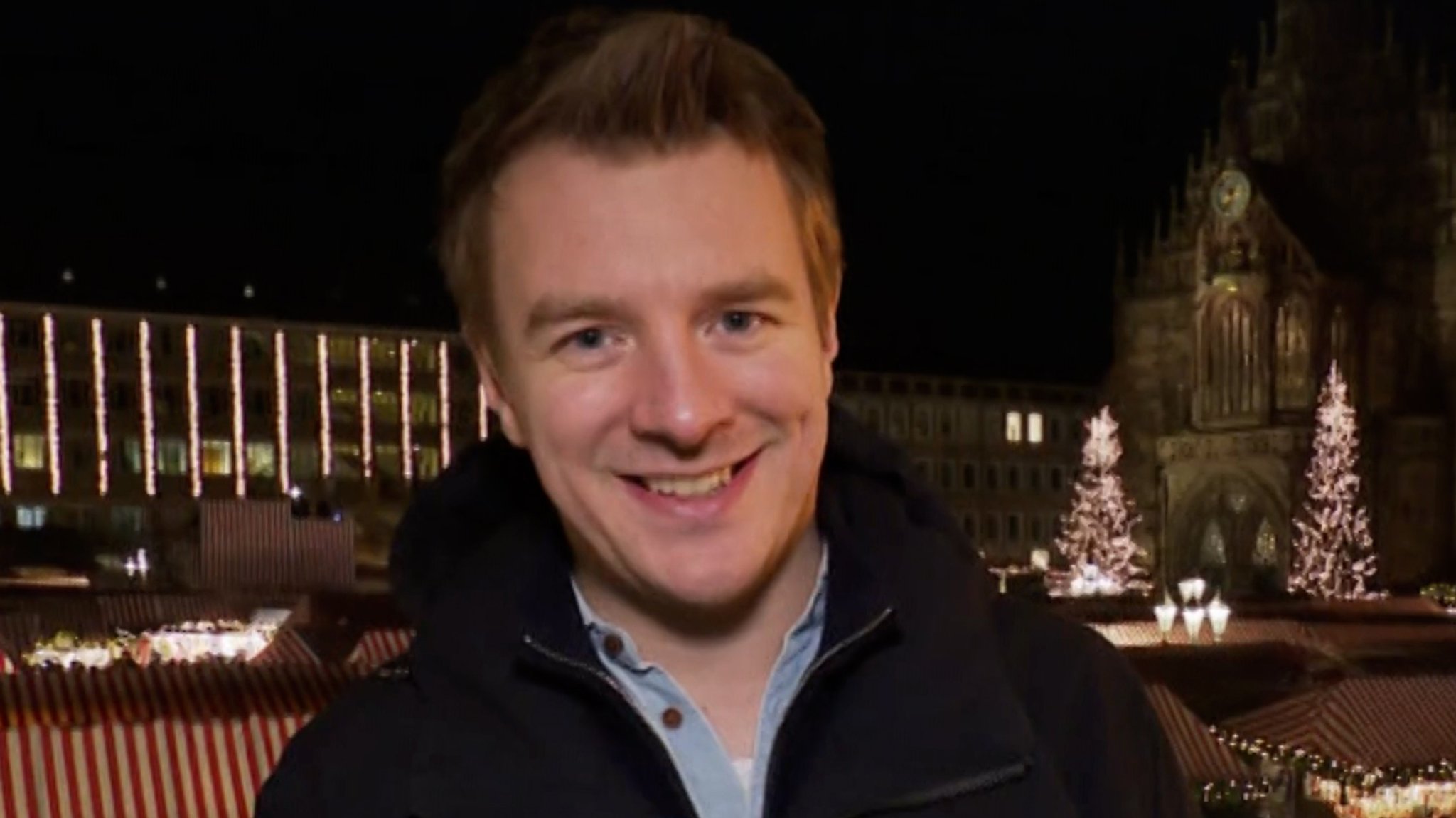 BR-Korrespondent Daniel Peter auf dem Nürnberger Christkindlesmarkt