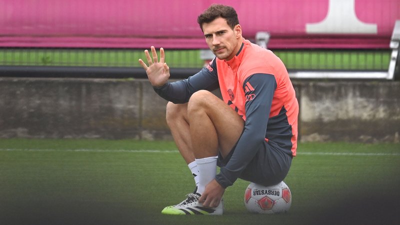 Leon Goretzka beim Training des FC Bayern München. | Bild: picture alliance / SvenSimon | Frank Hoermann/SVEN SIMON Leon Goretzka beim Training des FC Bayern München.