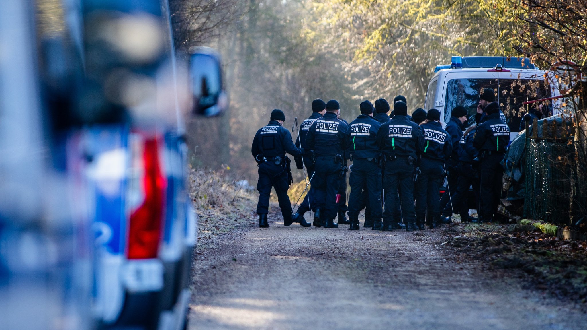 Zweijähriges Mädchen vermisst: Große Suchaktion bisher erfolglos