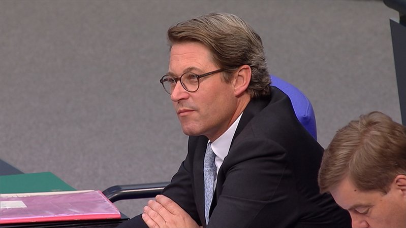 Ex-Bundesverkehrsminister Scheuer legt Bundestagmandat nieder