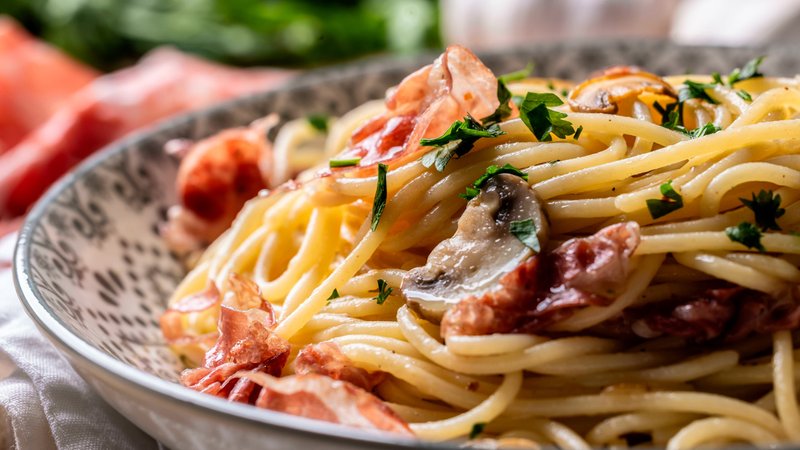 Spaghetti mit Muscheln | Bild: picture alliance / Visually | Weyo Spaghetti mit Muscheln