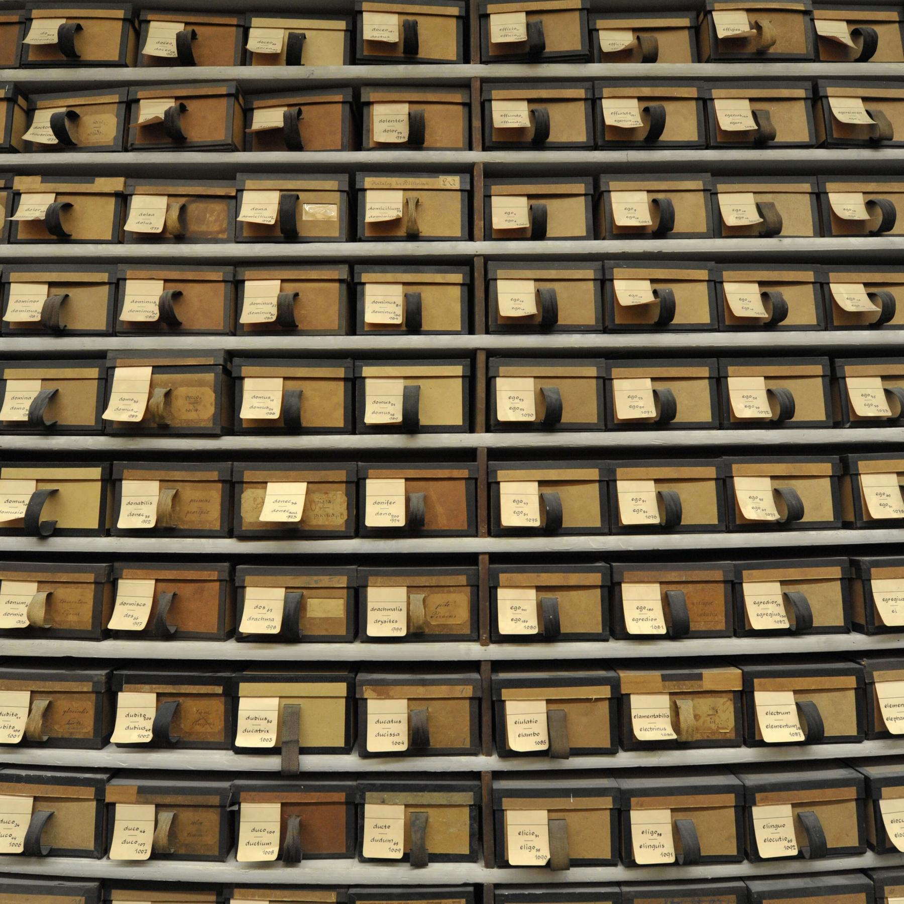 Der Thesaurus linguae Latinae in München - der größte Zettelkasten der Welt