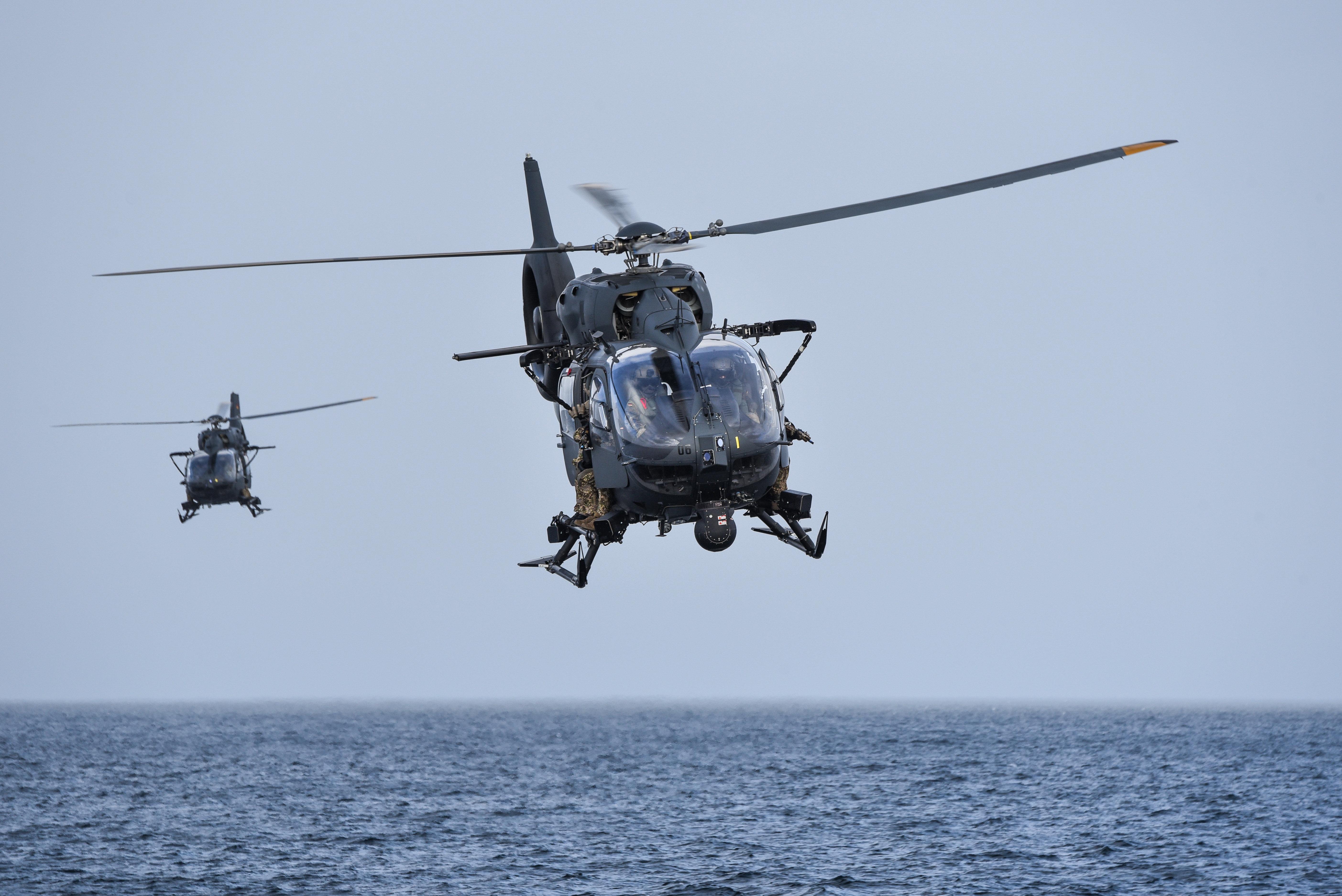 Bundeswehr-Hubschrauber über der Ostsee: Airbus Helicopters H145M (Archivbild)