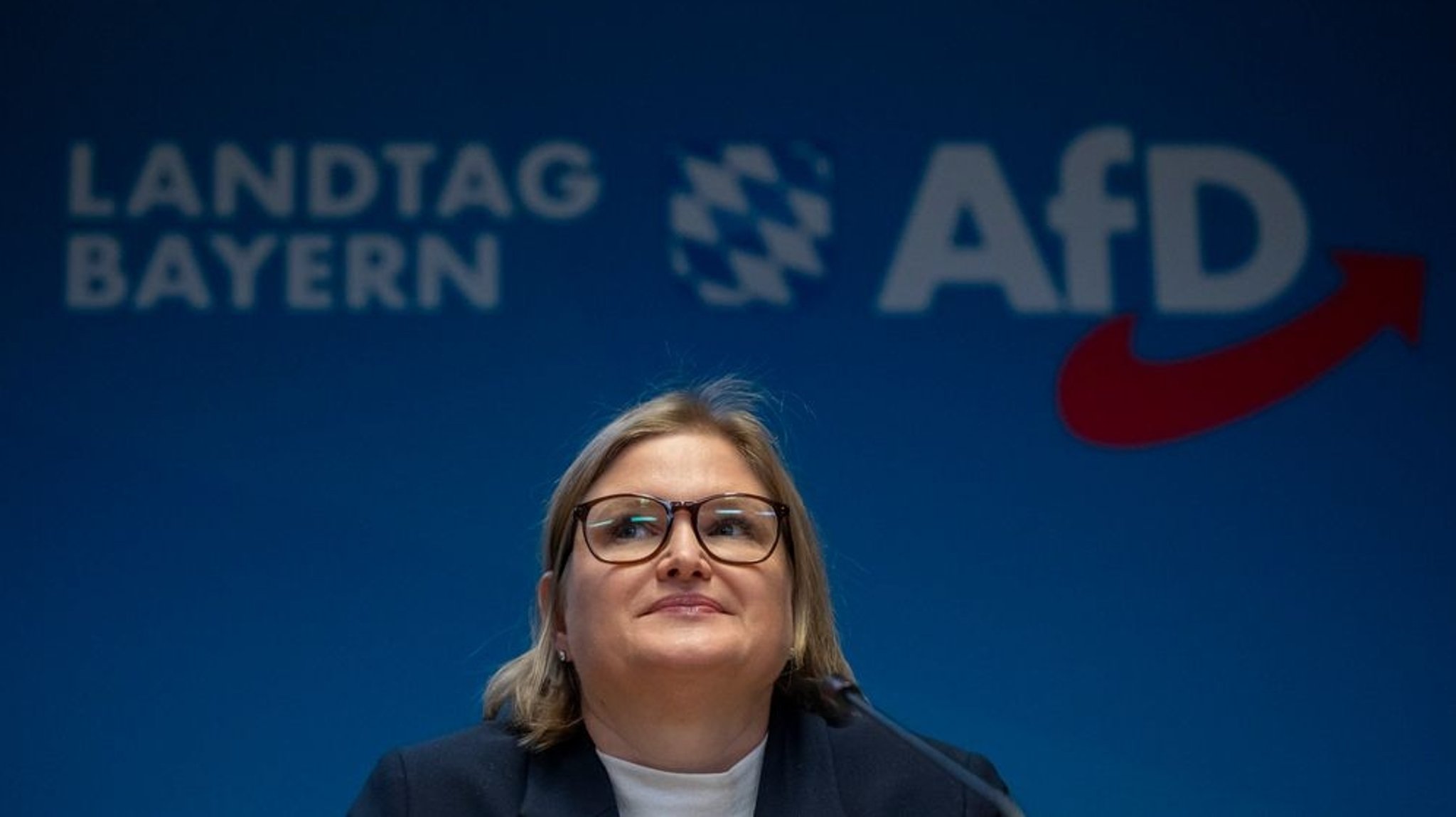 16.01.2025, Bayern, München: Katrin Ebner-Steiner, Vorsitzende der AfD-Fraktion im Bayerischen Landtag, während einer Pressekonferenz der bayerischen AfD-Landtagsfraktion zu den Ergebnissen ihrer Winterklausur.