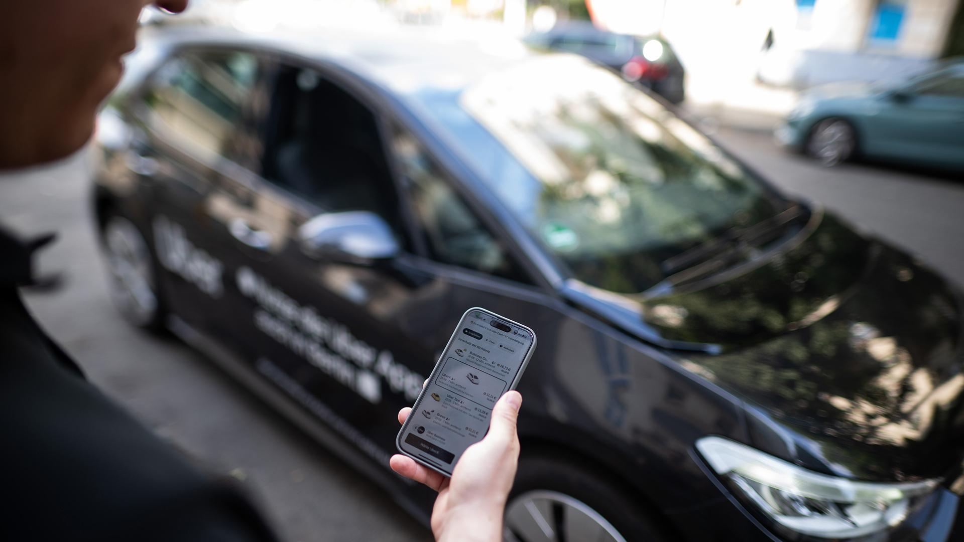 Uber und Co.: Fahrer demonstrieren gegen Mindestpreis