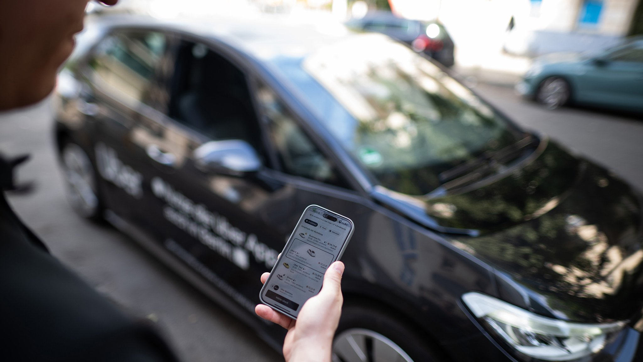 Uber und Co.: Fahrer demonstrieren gegen Mindestpreis