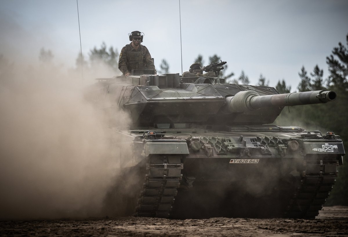Ein Leopard-2-Panzer der Bundeswehr (Aufnahme aus Litauen, NATO Enhanced Forward Presence Battle Group)