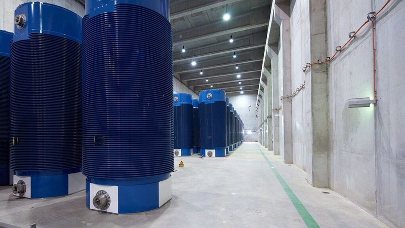 Castorbehälter im Brennelemente-Zwischenlager Gundremmingen. | Bild: dpa-Bildfunk/Christopher Mick Castorbehälter im Brennelemente-Zwischenlager Gundremmingen.