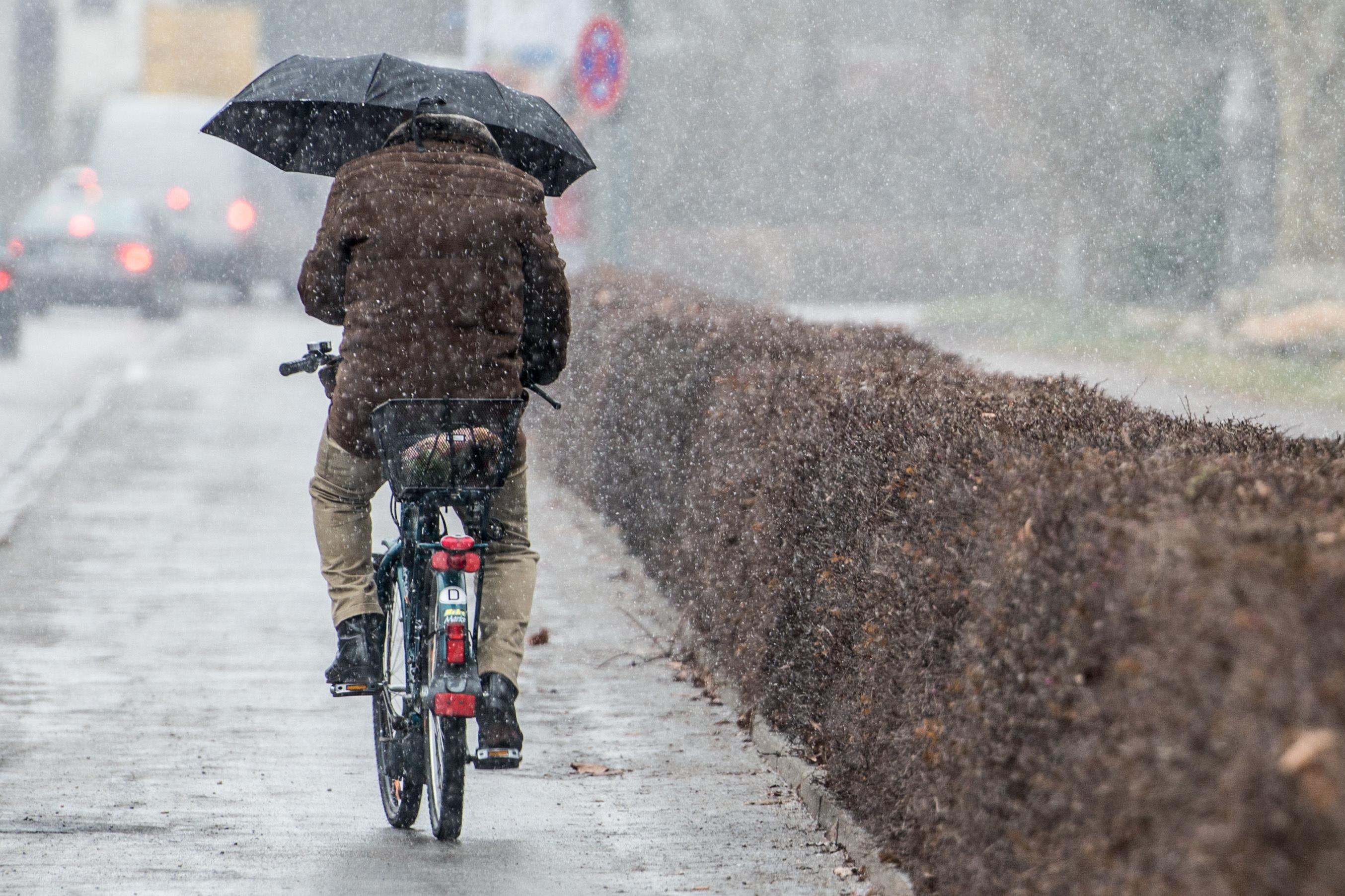 Regen, Schnee Und Starker Wind In Bayern | BR24