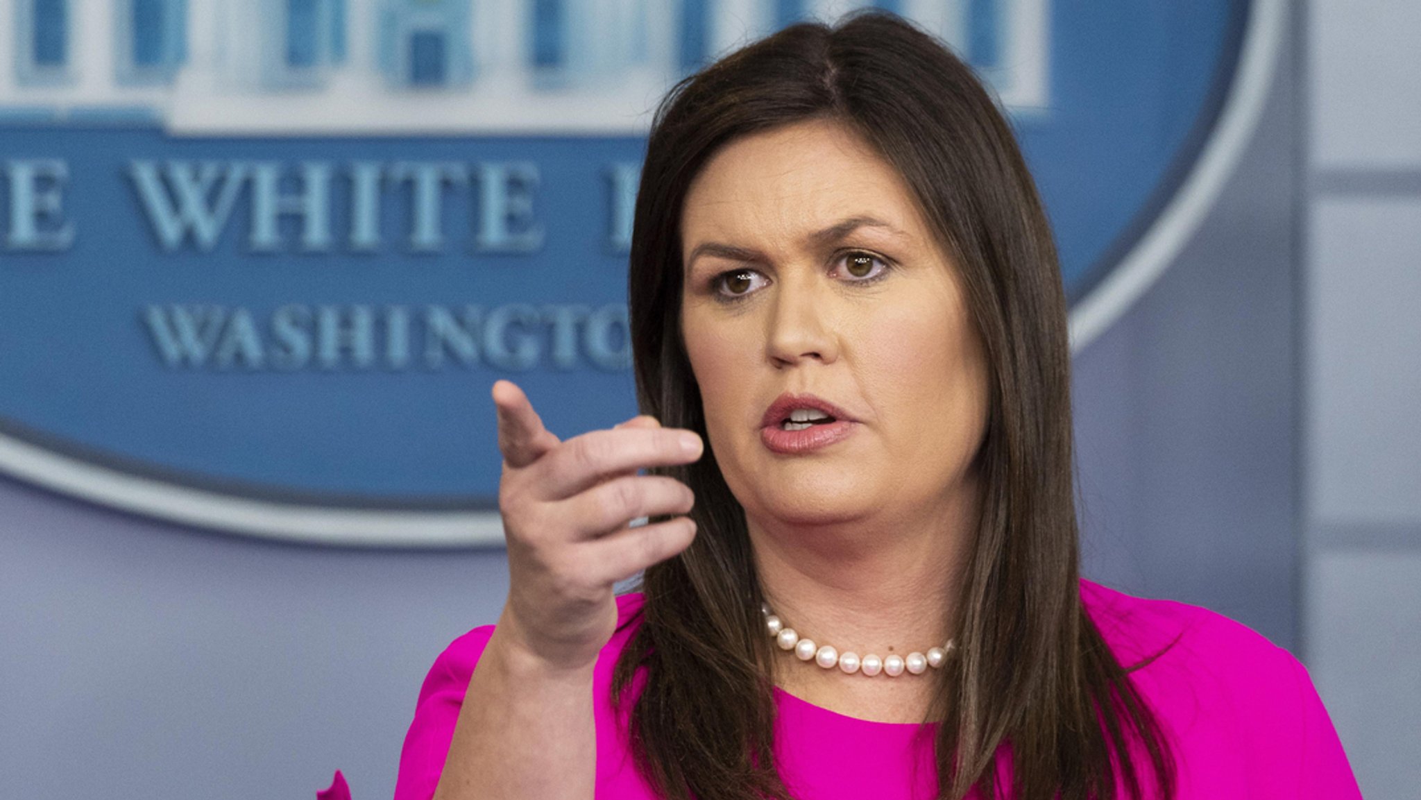 Die frühere Sprecherin des Weißen Hauses unter Ex-Präsident Donald Trump, Sarah Huckabee Sanders, wird die neue Gouverneurin des südlichen US-Bundesstaates Arkansas.