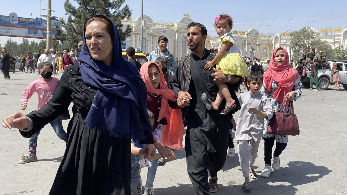 Schutzsuchende am Stadtrand von Kabul