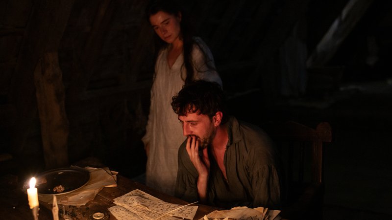 Jessie Buckley und Paul Mescal in einer Szene des Films "Hamnet". | Bild: picture alliance / ASSOCIATED PRESS | Agata Grzybowska Jessie Buckley und Paul Mescal in einer Szene des Films "Hamnet".