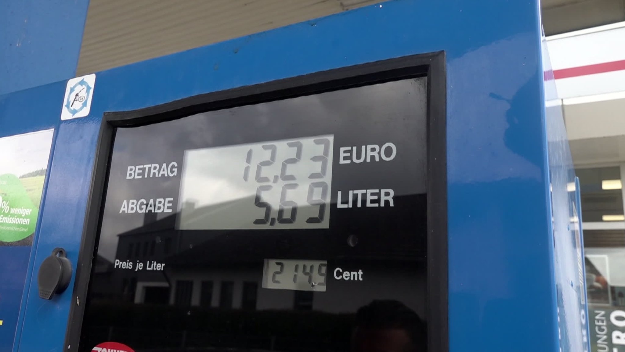 Spritkostenanstieg: Schulbusse und Fahrschulen am Limit