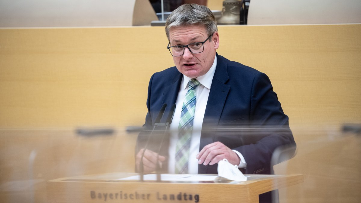 Josef Zellmeier von der CSU ist seit 2003 im Bayerischen Landtag. Auch bei der diesjährigen Wahl wurde der 59-Jährige wieder im Stimmkreis Straubing direkt entsandt.
