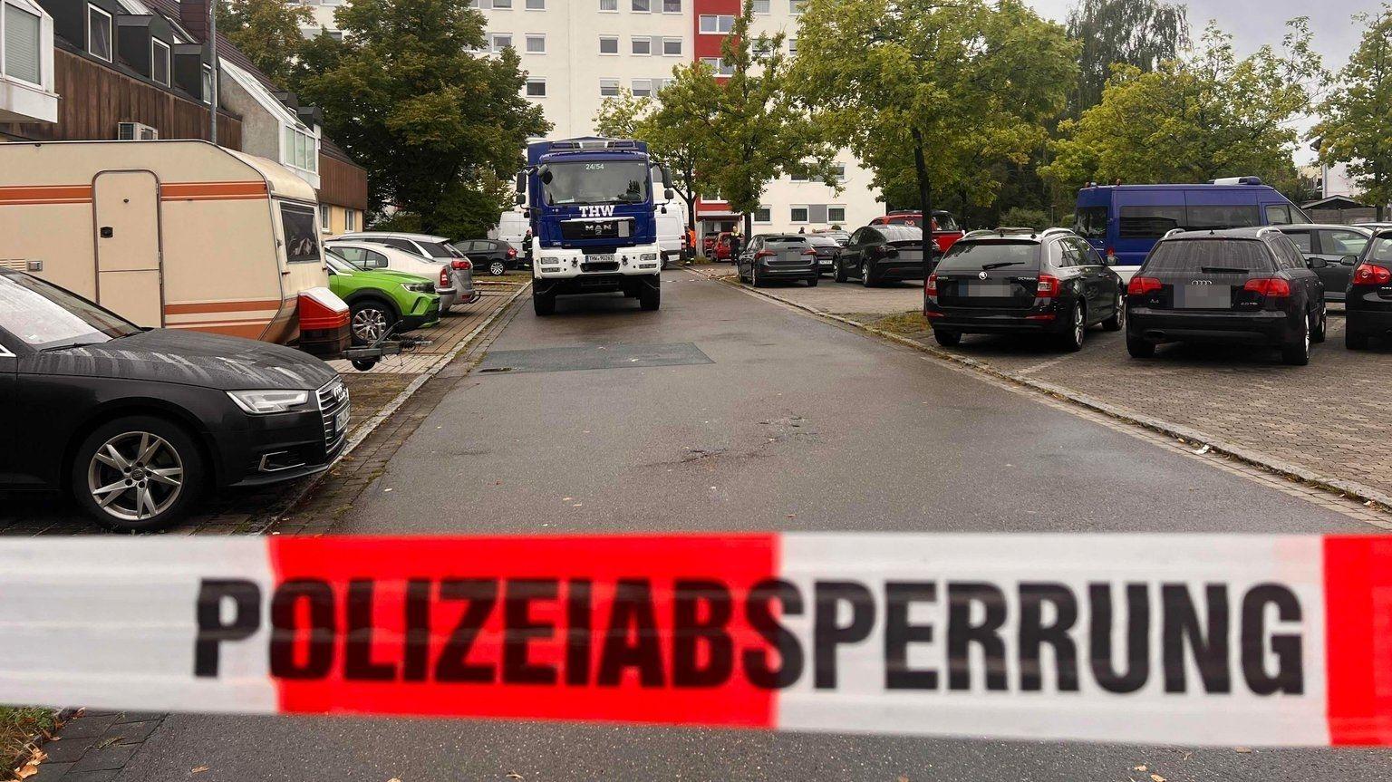 Absperrband auf dem Parkplatz in Schwabach
