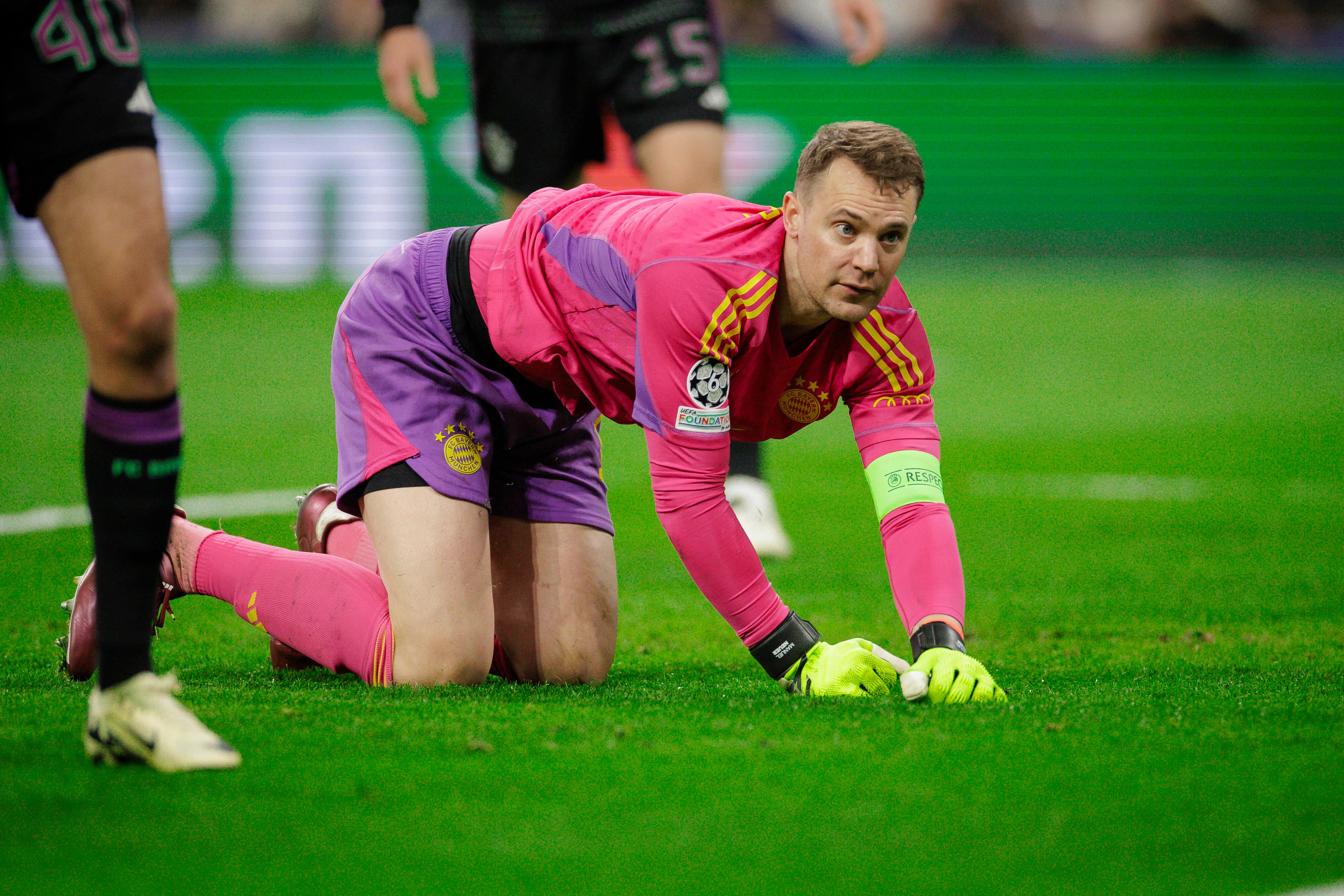 Manuel Neuer am Boden