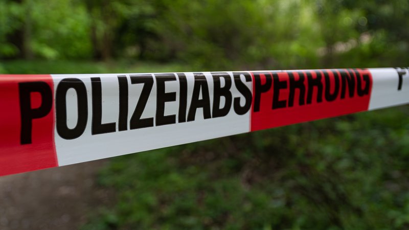 Polizeiabsperrung (Symbolbild) | Bild: picture alliance / Fotostand | Fotostand / Kipp Polizeiabsperrung (Symbolbild)