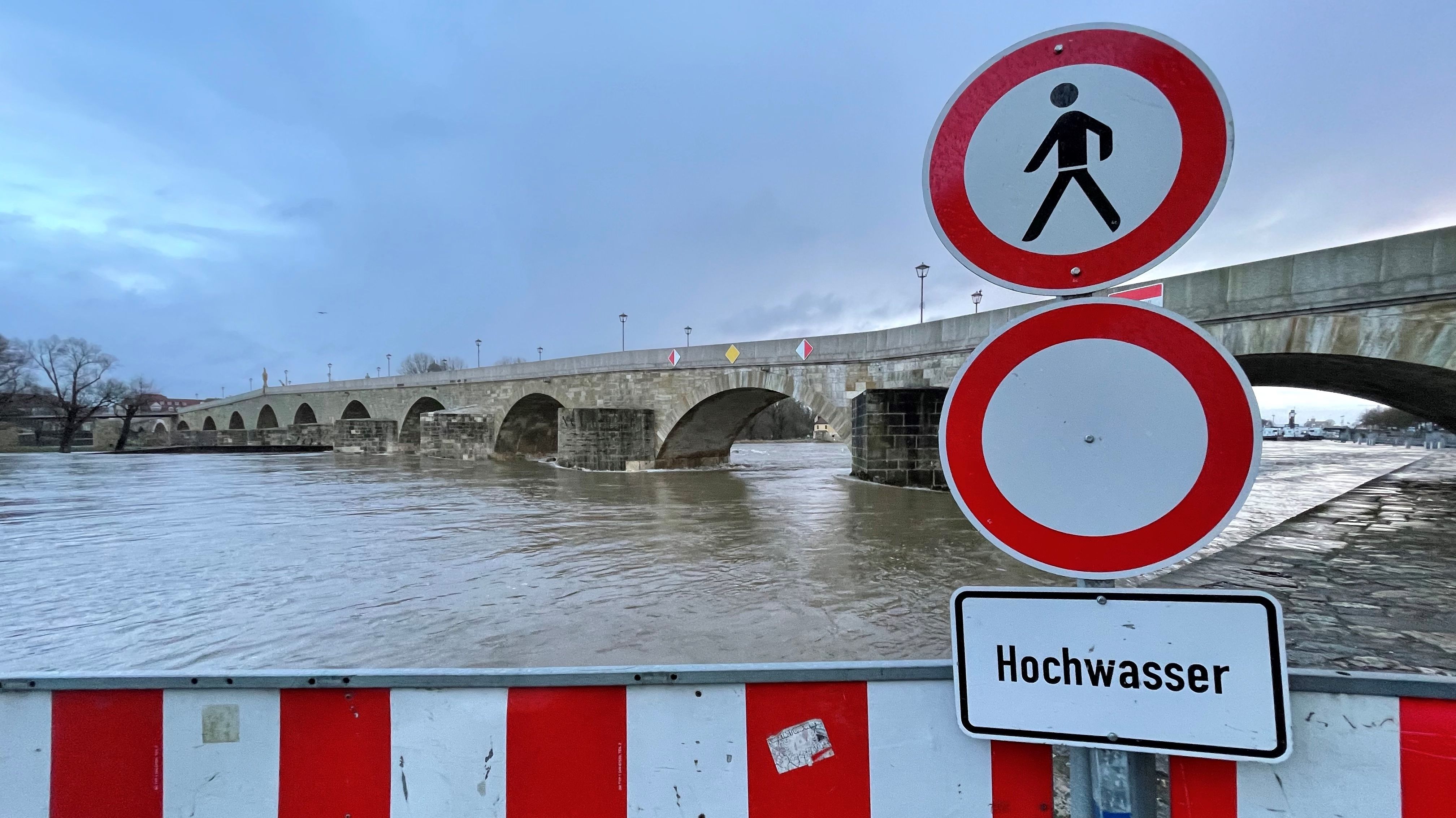 Donau Erwartet Hochwasser Schnee Kommt Zuruck Br24