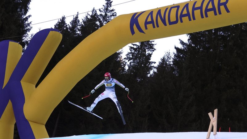 Josef Ferstl sagt Servus mit Grätsche | Bild: IMAGO / Oryk HAIST Josef Ferstl sagt Servus mit Grätsche