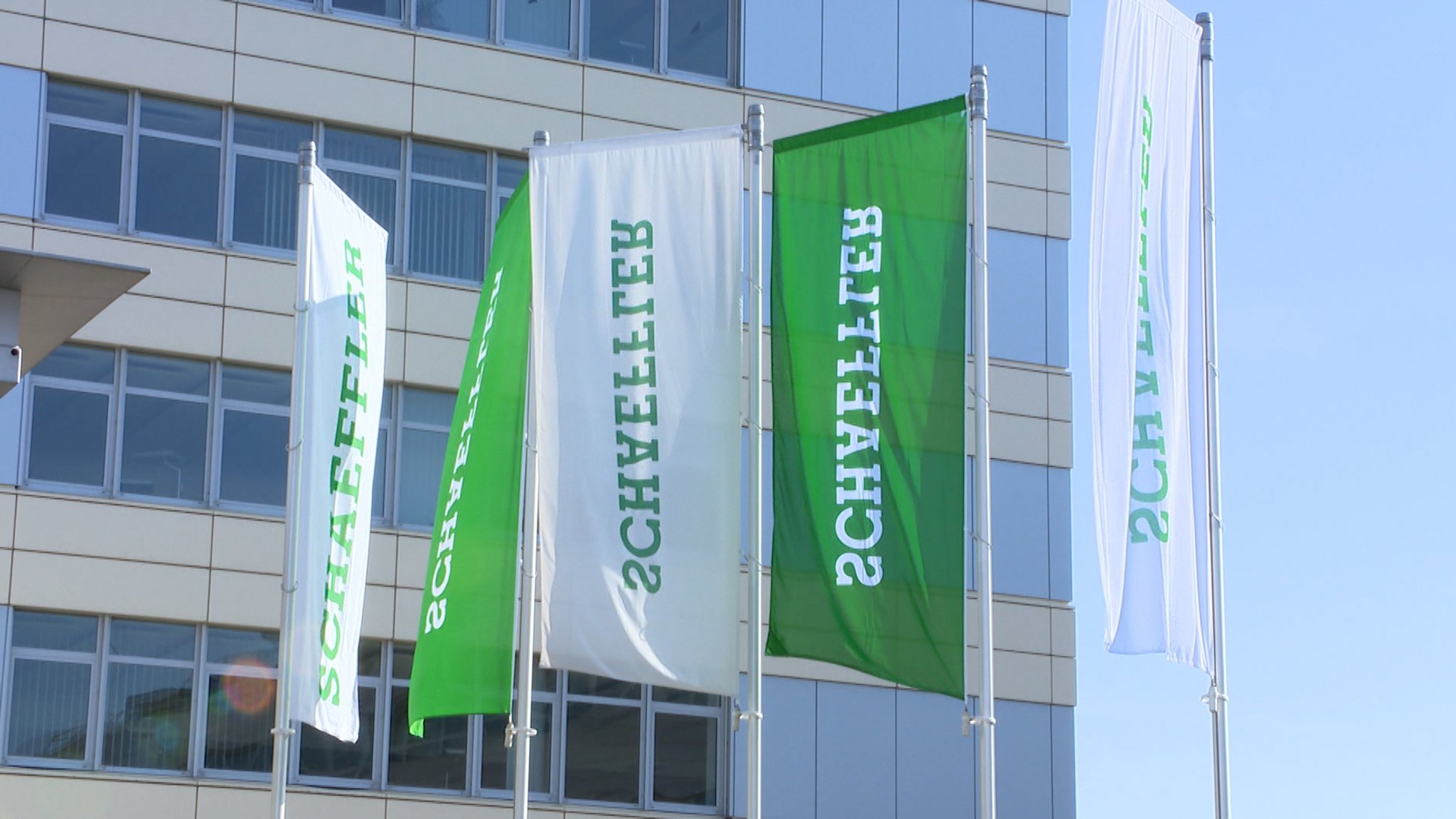 Der mittelfränkische Autozulieferer Schaeffler zog heute Bilanz - und sah dabei Licht und Schatten.