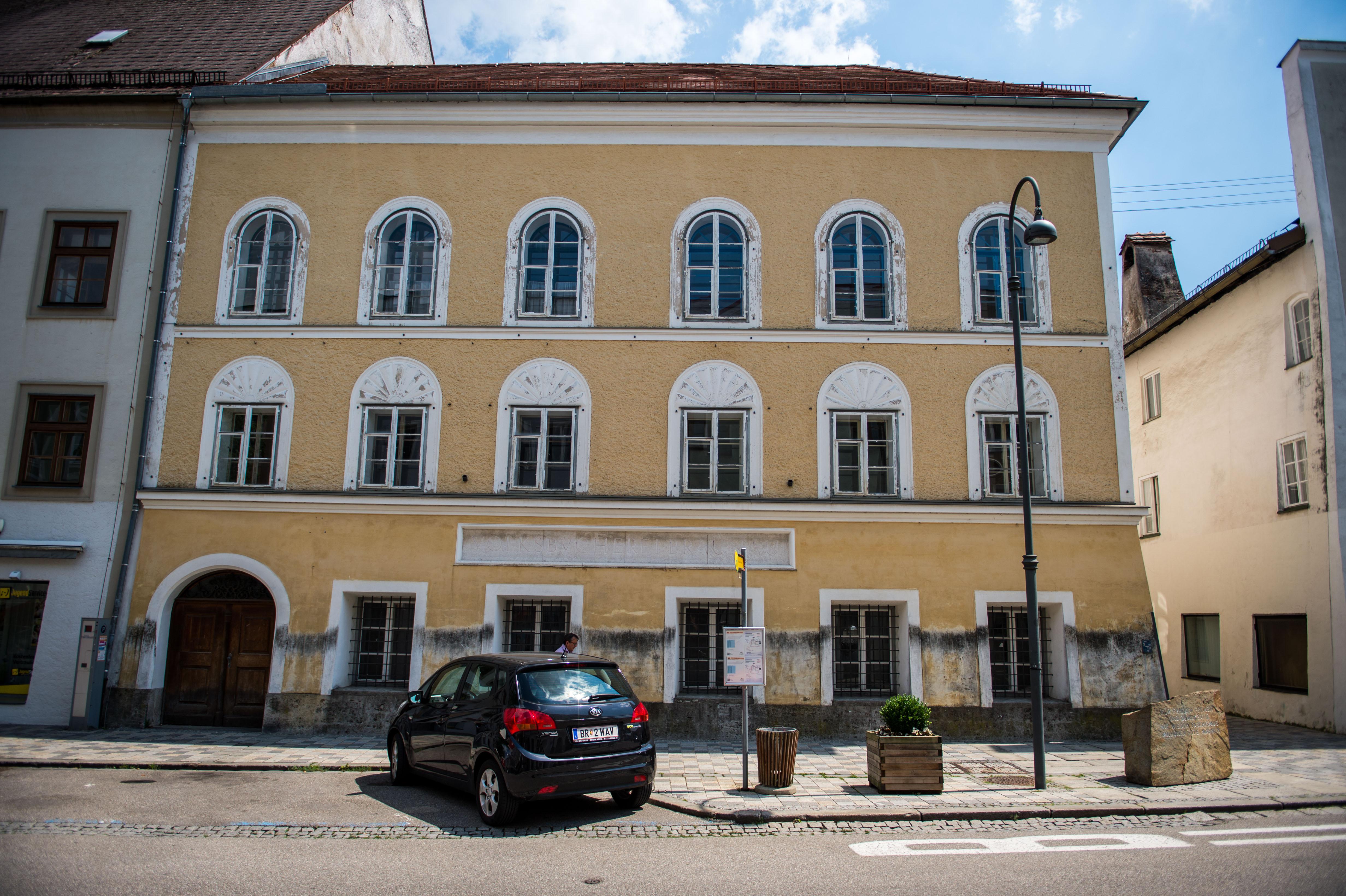 Geburtshaus Von Adolf Hitler Wird Polizeiwache Br24