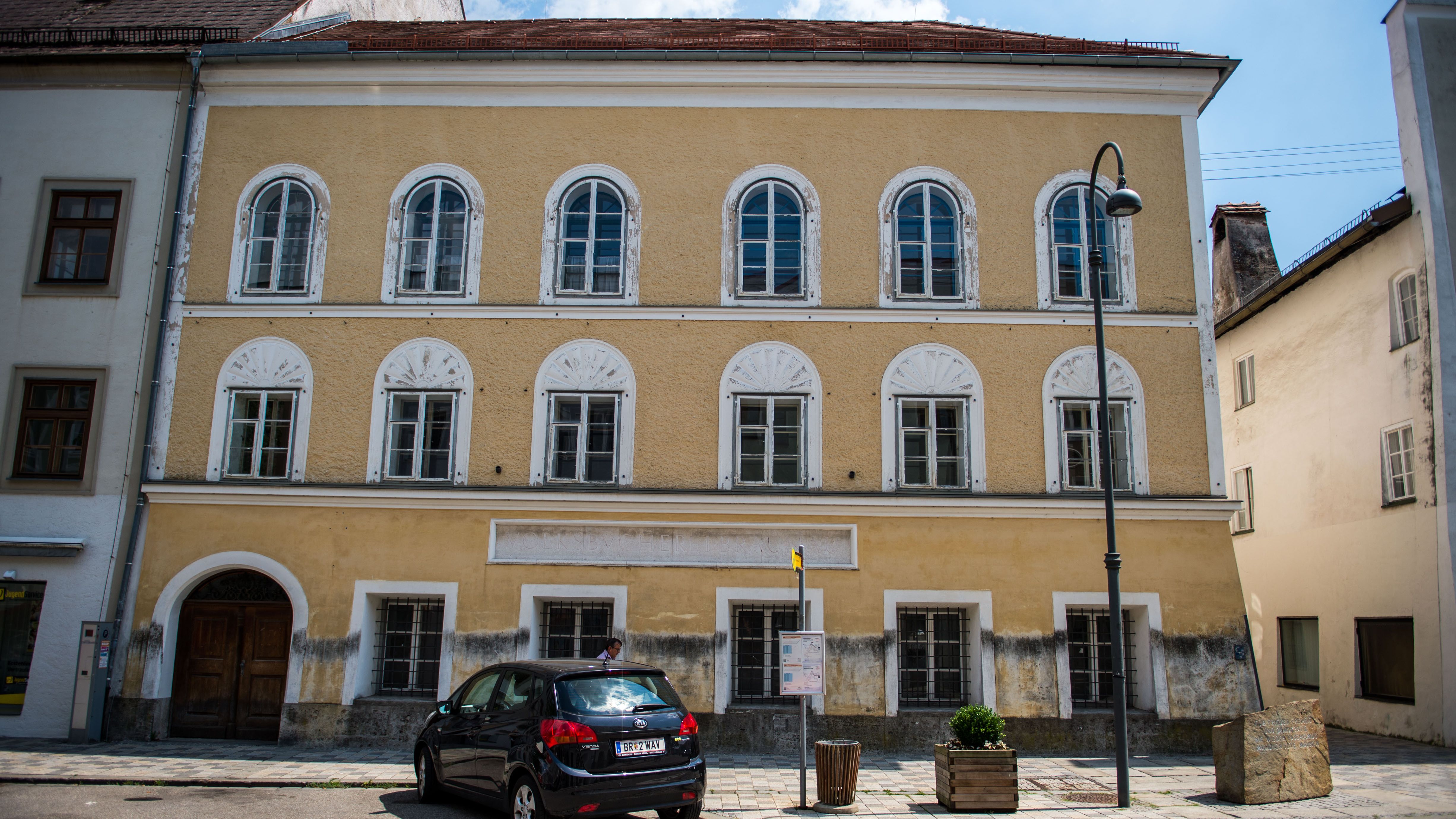 Geburtshaus Von Adolf Hitler Wird Polizeiwache Br24