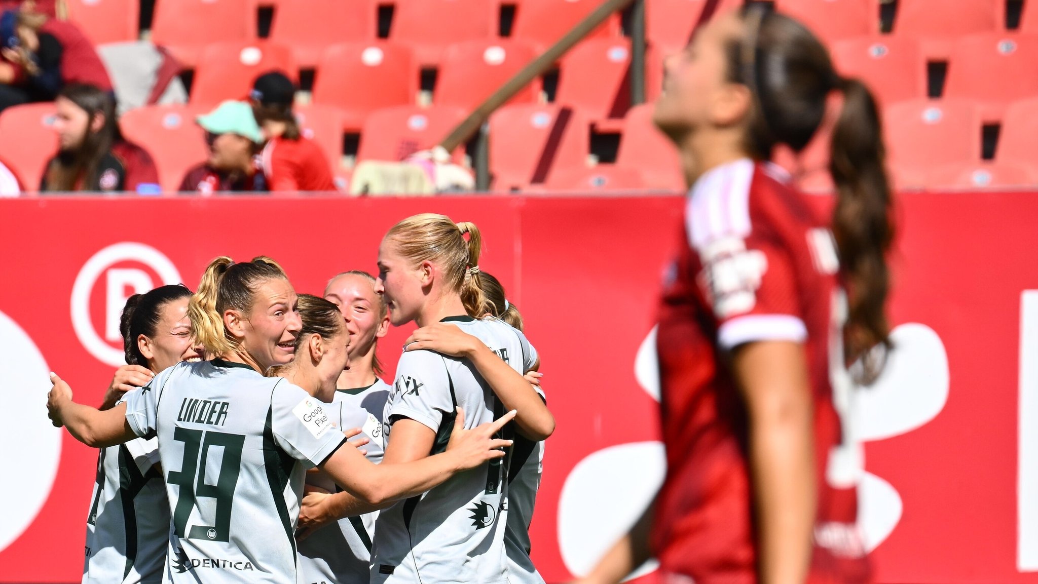 Sieg bitter verschenkt: Wolfsburg nimmt Clubfrauen auseinander