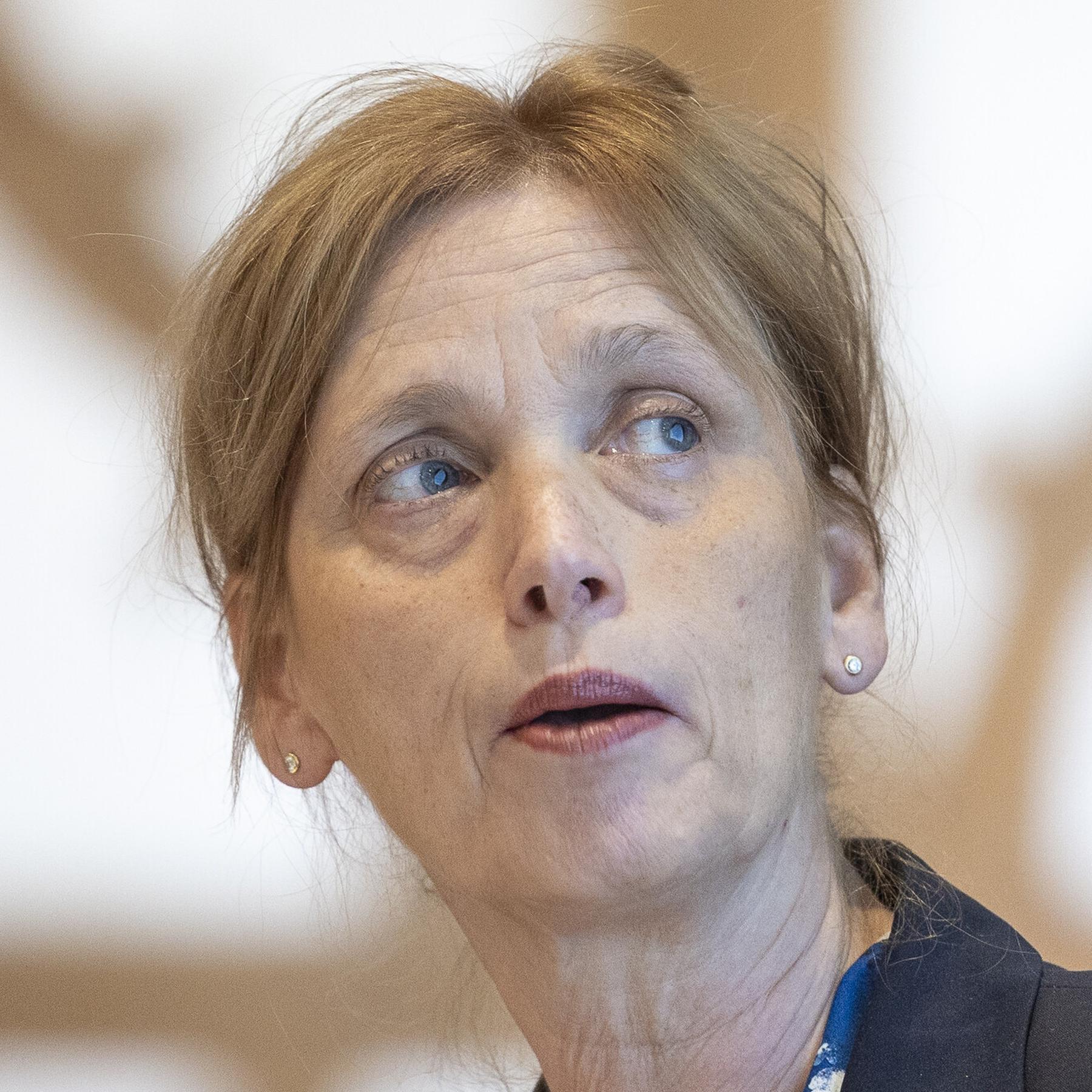 Prien über Bildschirmzeit: "Der Staat hat da auch ein Wächteramt"