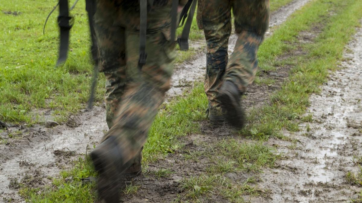 Gutachten Belastet Bundeswehr Ausbilder Nach Todlichem Marsch Br24