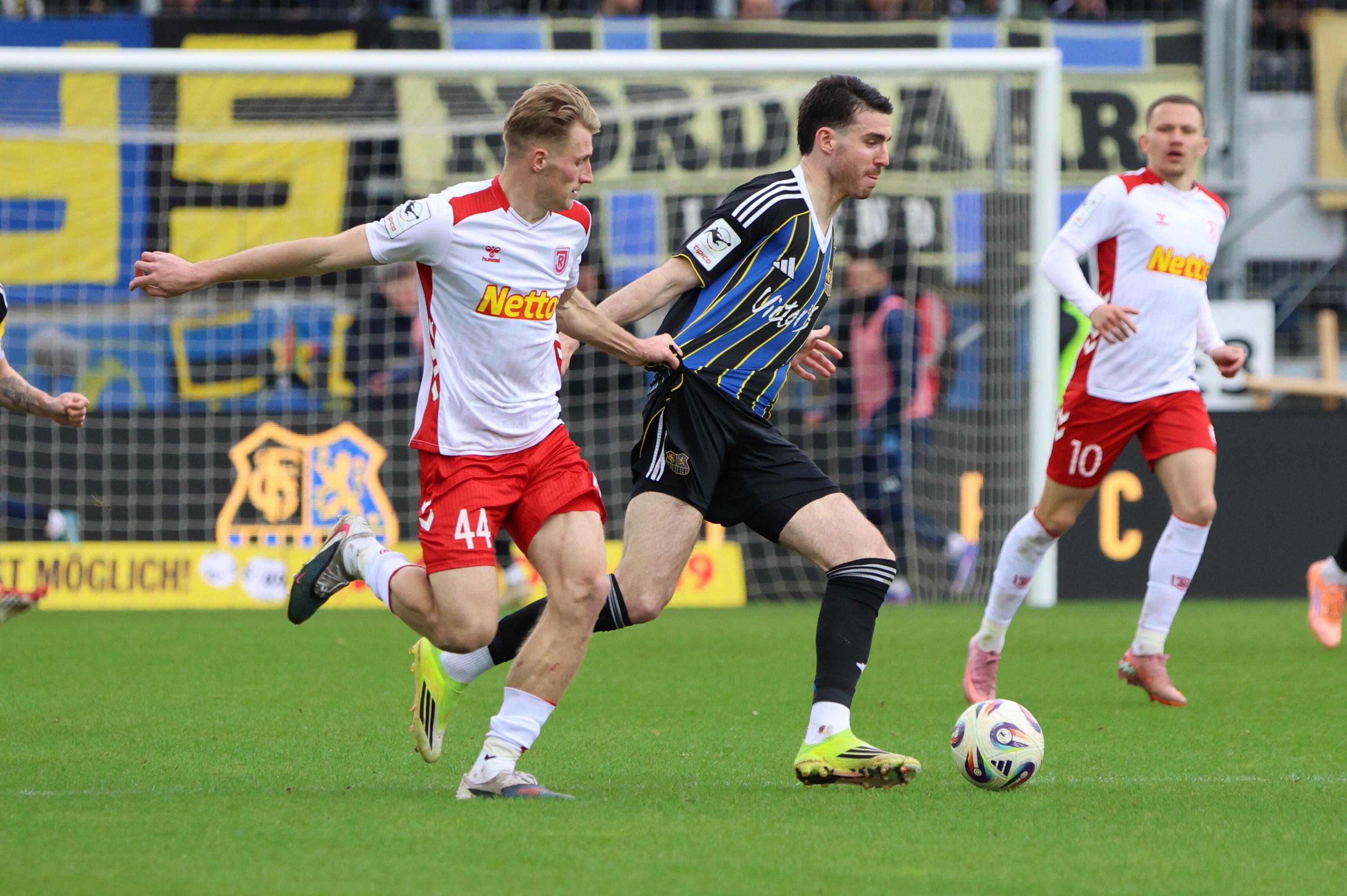 1. FC Saarbrücken - SSV Jahn Regensburg 
