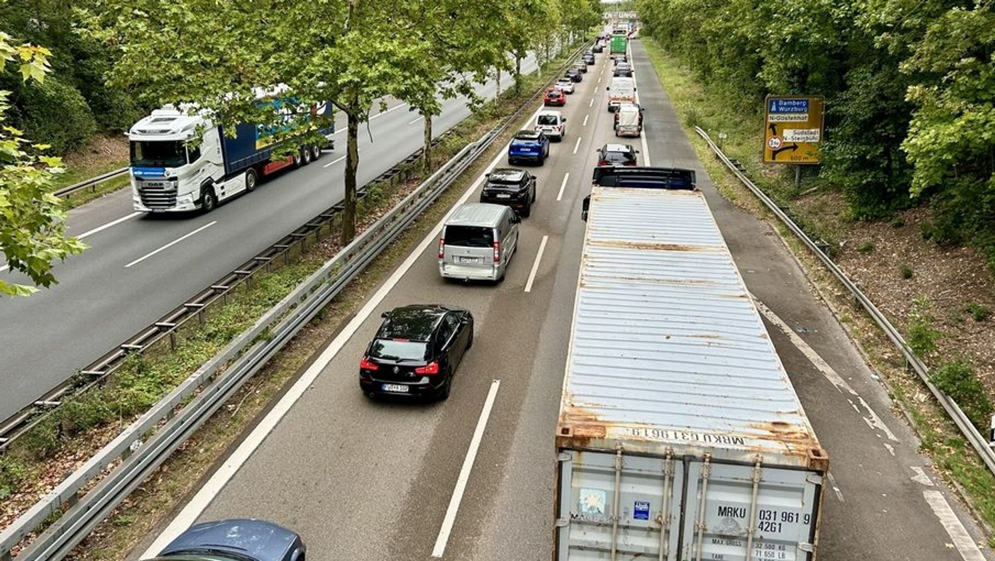 Blick vom Süden auf das Nadelöhr an der A73