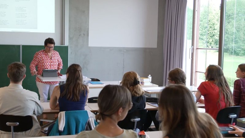  Deutschunterricht der 11. Klasse am Gymnasium Bruckmühl 