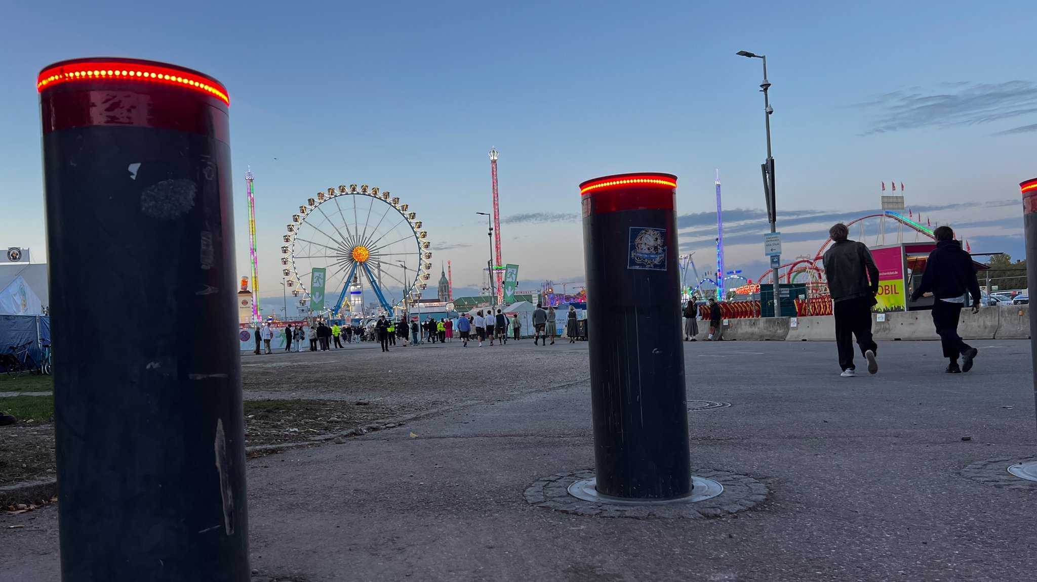 Zwei Männer wollen in Oktoberfest-Sperrzone fahren - Festnahme