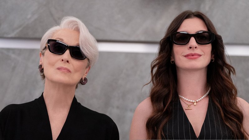 Chefredakteurin Miranda Priestley (Meryl Streep) und Andy Sachs (Anne Hathaway) | Bild: 20th Century Studios Chefredakteurin Miranda Priestley (Meryl Streep) und Andy Sachs (Anne Hathaway)