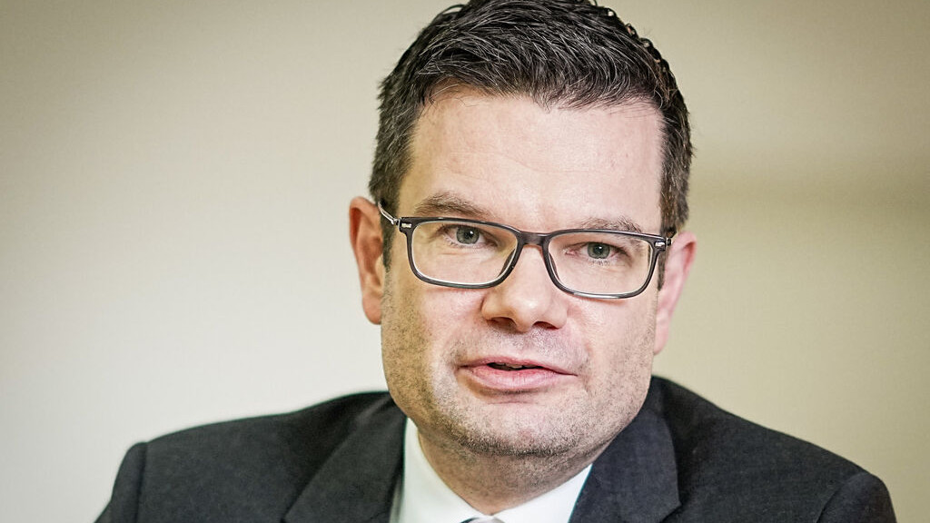 ARCHIV - 03.01.2022, Berlin: Marco Buschmann (FDP), Bundesminister der Justiz. 