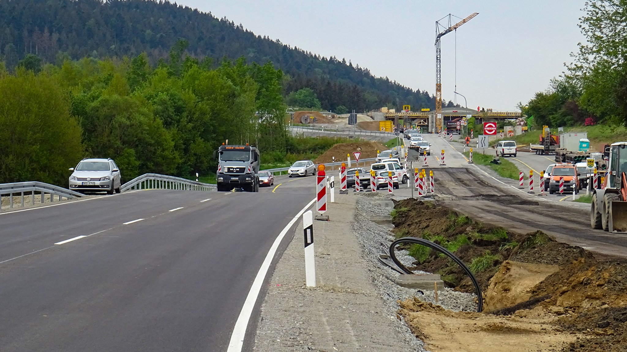 Dauerbaustelle auf der B11 in Niederbayern ist weg