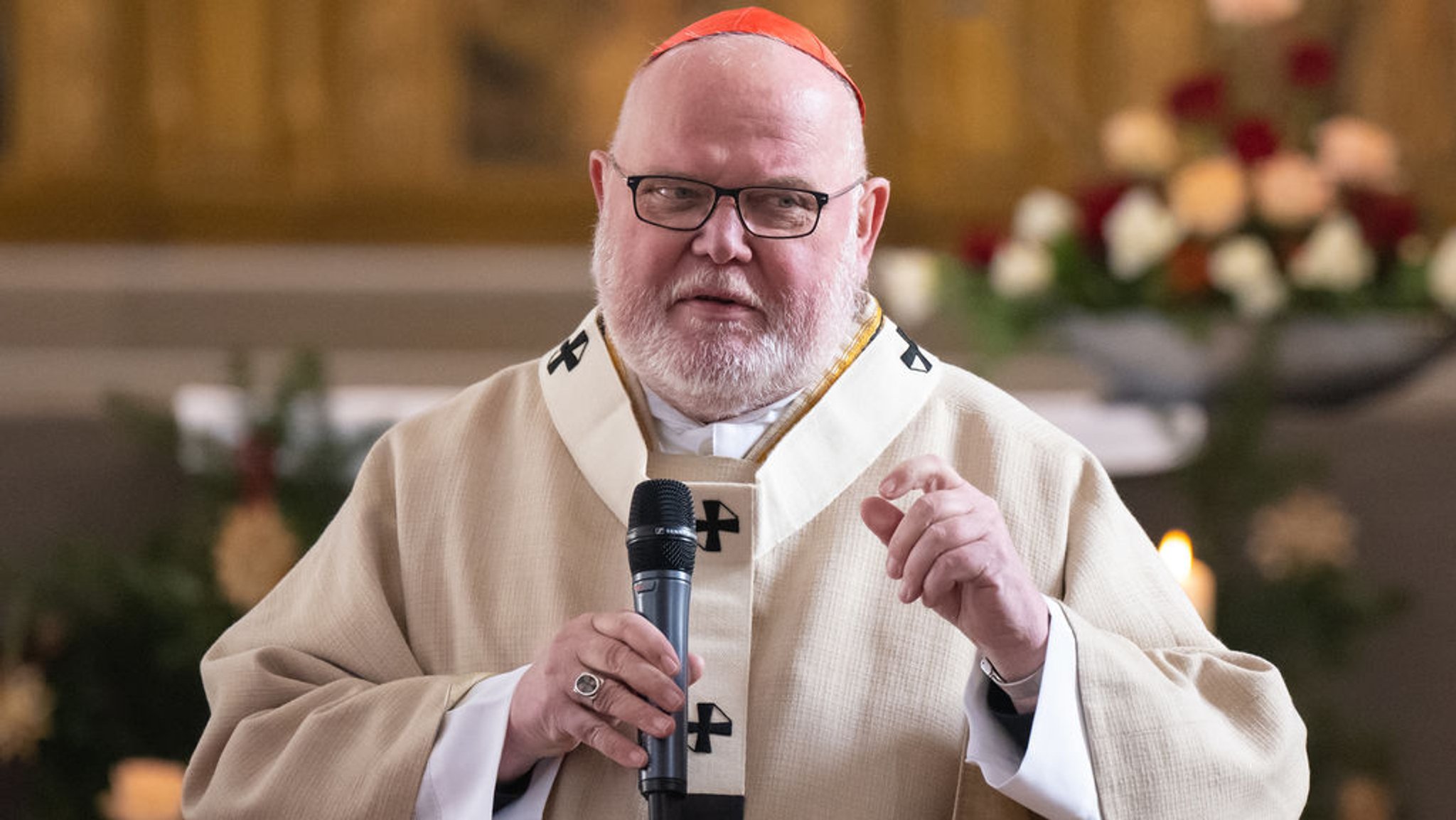 Der Münchner Erzbischof Kardinal Reinhard Marx hat eine Debatte über die kirchliche Sexualmoral gefordert.  in der Kirche Mariä Himmelfahrt am Aussendungsgottesdienst für die Sternsingeraktion 2023 teil. (zu dpa: «Marx: Mit Hoffnung zur Überwindung von Krisen ins neue Jahr ») Foto: Sven Hoppe/dpa +++ dpa-Bildfunk +++