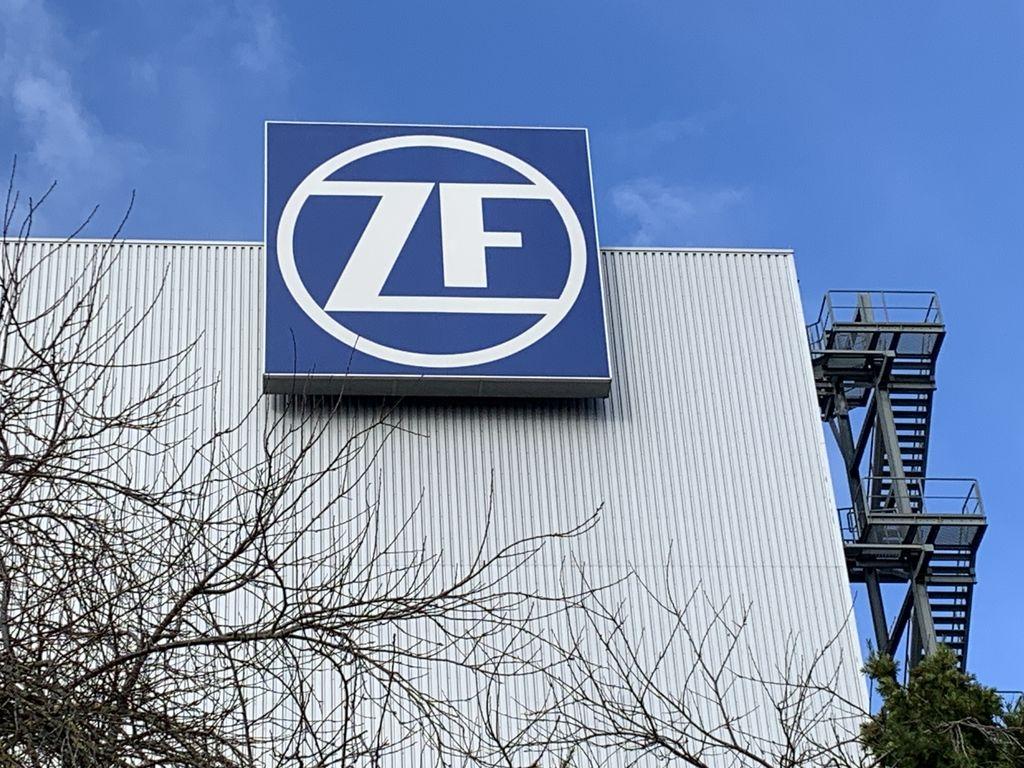 Ein Gebäude von ZF in Schweinfurt.