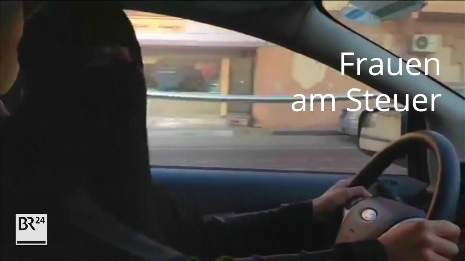 Seit Wann Dürfen Frauen In Deutschland Autofahren Saudi Arabien erlaubt Frauen das Autofahren | BR24