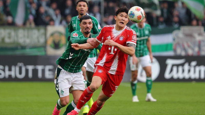SV Werder Bremen - FC Bayern | Bild: picture-alliance/dpa SV Werder Bremen - FC Bayern