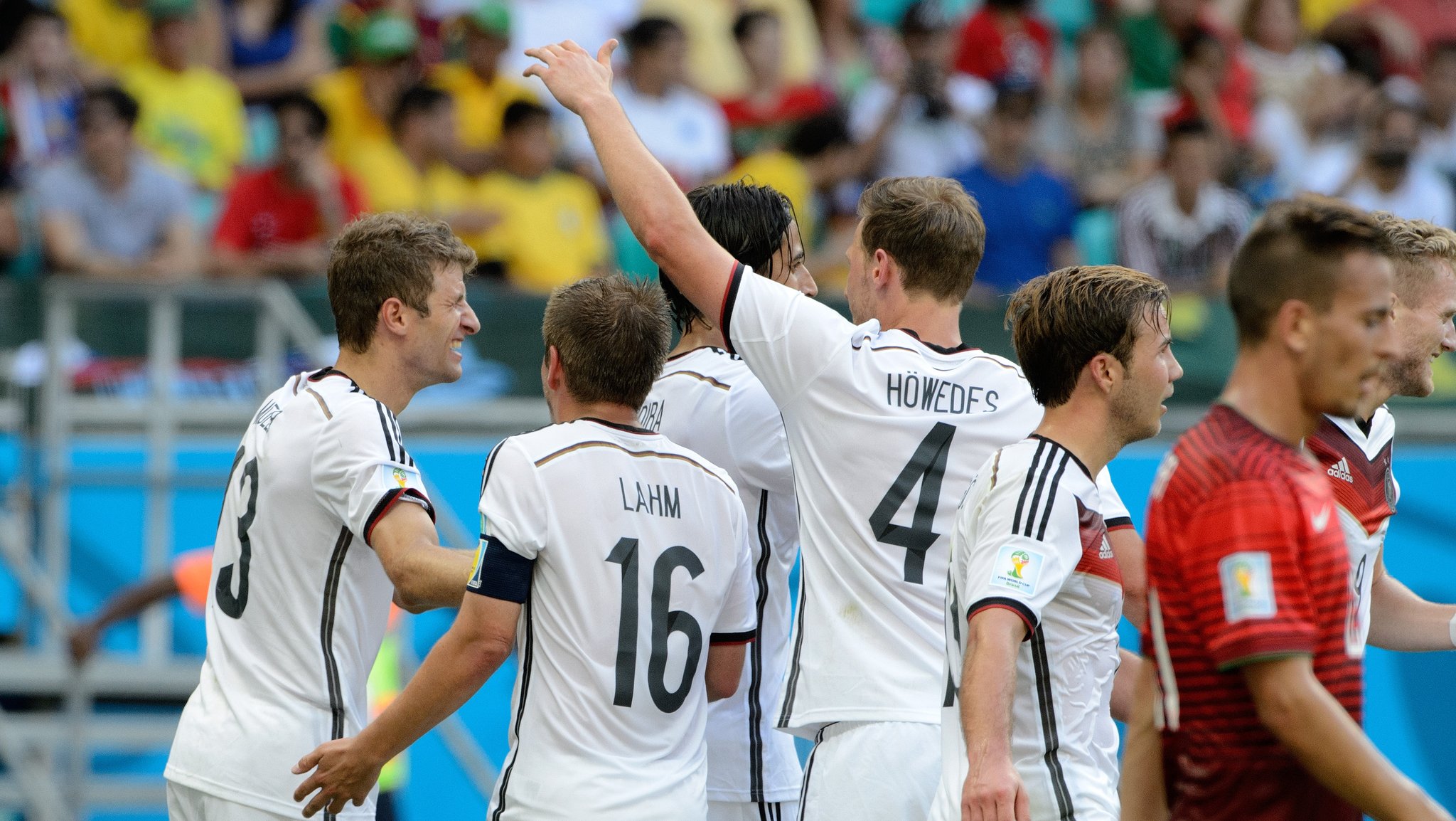 Jubel über das 4:0 beim Eröffnungsspiel 2014 gegen Portugal