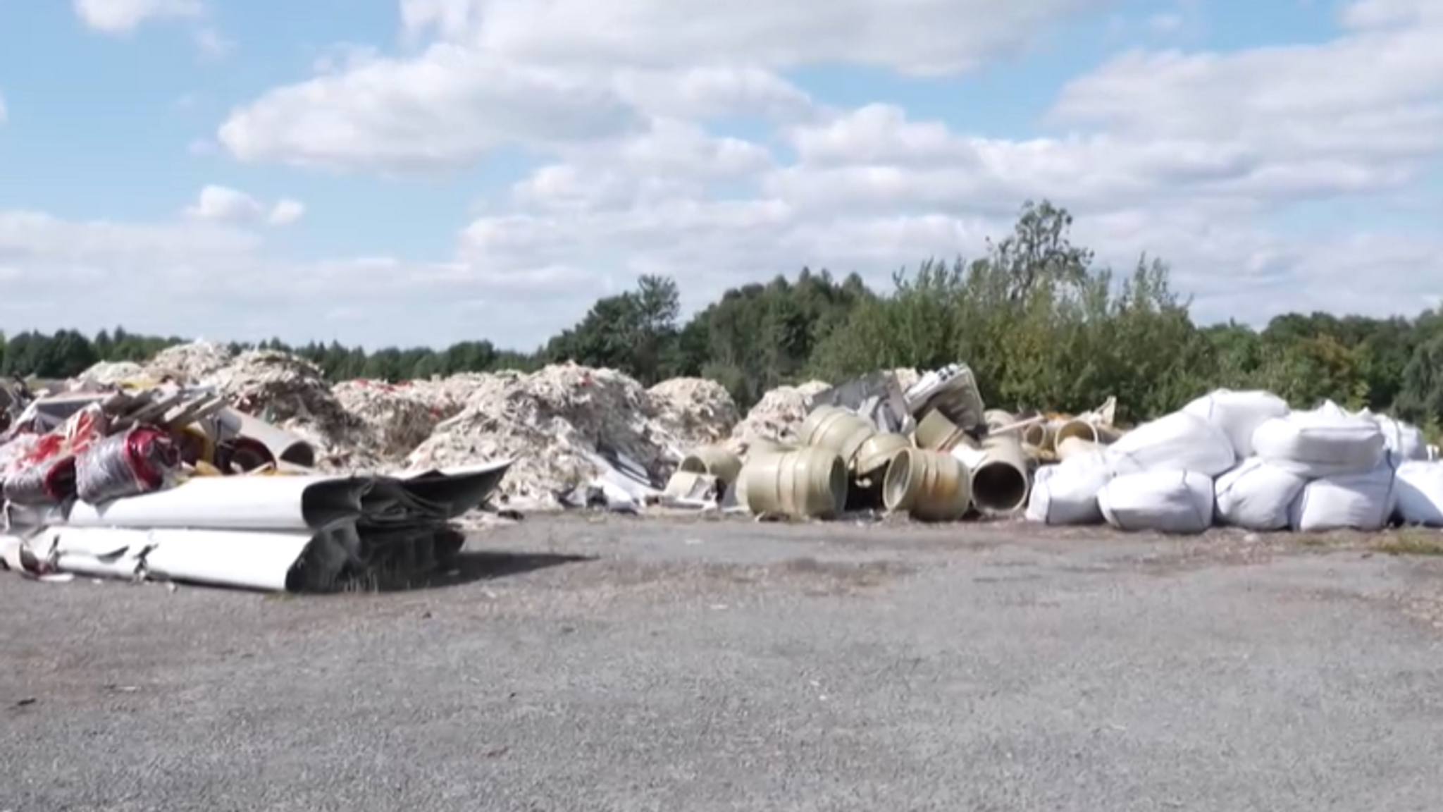 Müllberge in Tschechien. | Bild: BR Müllberge in Tschechien.