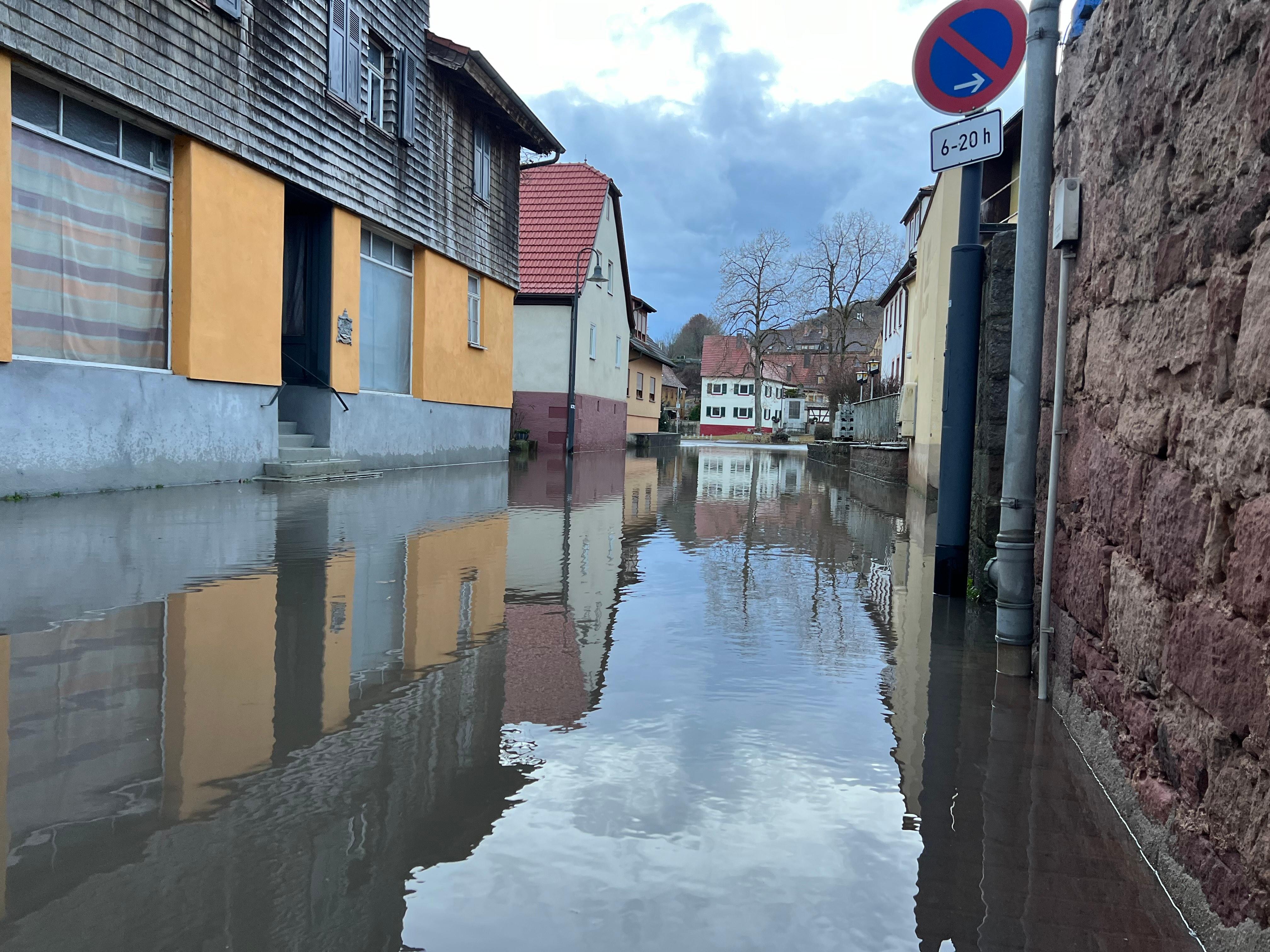 Dauerregen In Teilen Bayerns: Behörden Warnen Vor Hochwasser | BR24