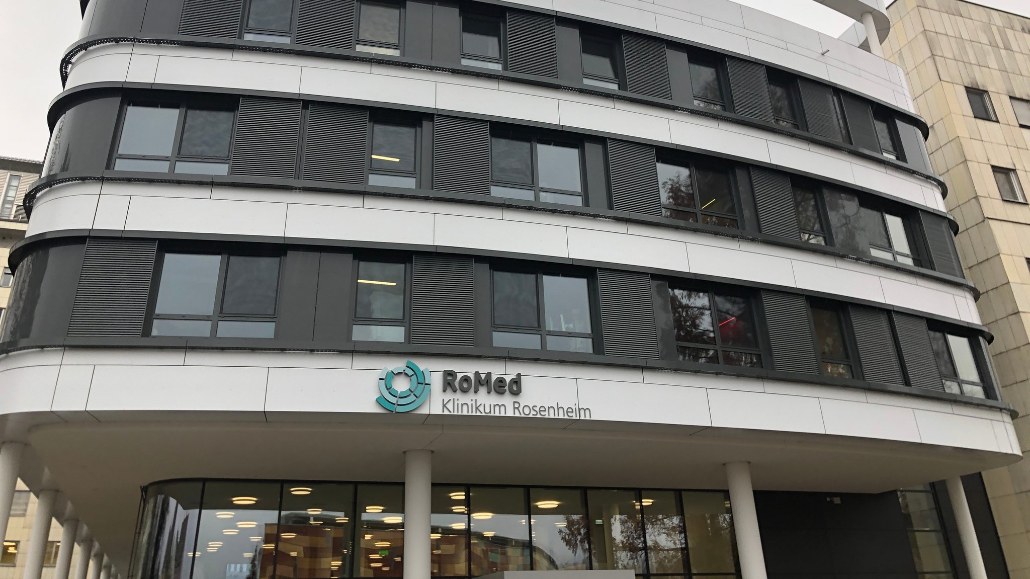 RoMed-Kliniken sehen sich mit bis zu 29 Millionen Euro im Minus. | Bild: Dagmar Bohrer-Glas/BR RoMed-Kliniken sehen sich mit bis zu 29 Millionen Euro im Minus.